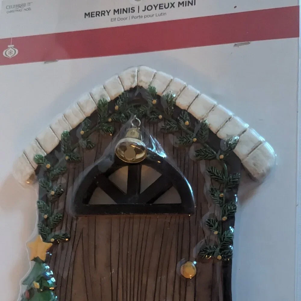 NWT Merry Minis Elf Door Michael's Christmas Miniature Village Holiday Decor NEW